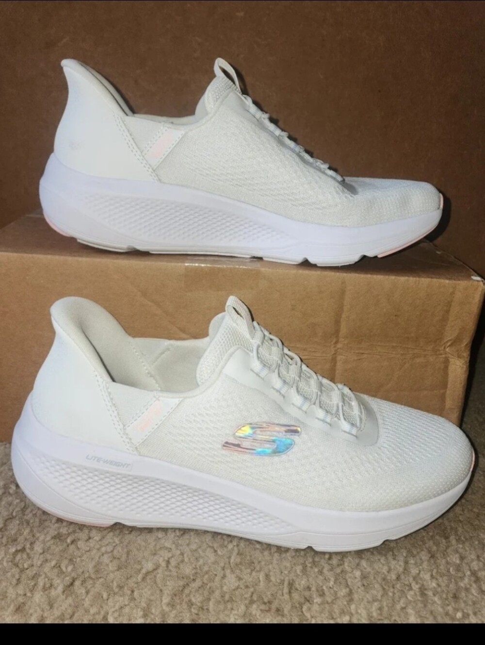 Skechers Hands Free GoWalk Slip Ins Athletic White Sneaker Shoes Size 9